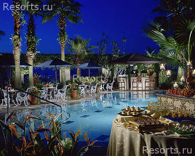 Four Seasons Hotel Singapore 15